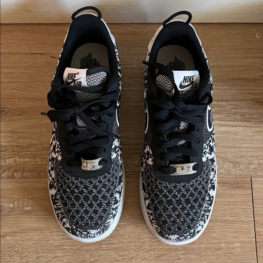Nike Air Force 1 Fly Knit - Picture 4 of 8